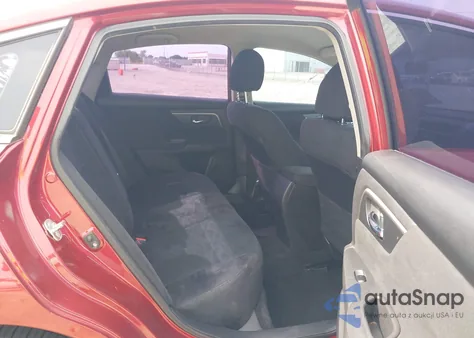 2015 Nissan Altima 2.5 Sv из США, поврежденный, VIN 1N4AL3AP6FC154072